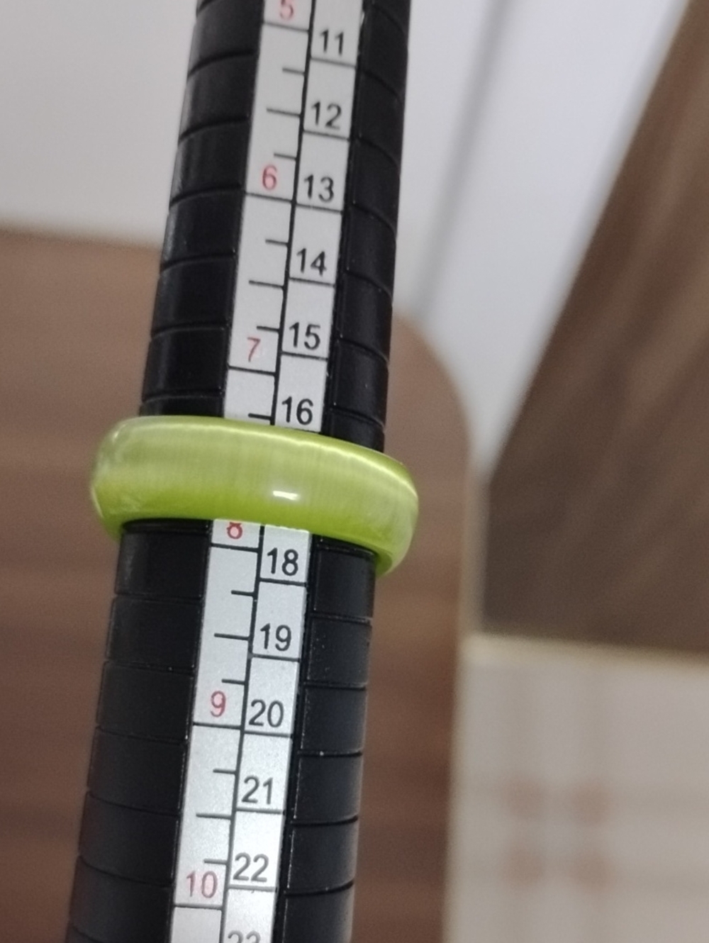 Green Glass Dome Ring - Picture 3 of 3
